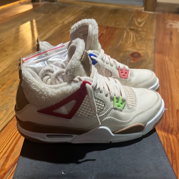 Air Jordan 4 Retro - Picture 4 of 5